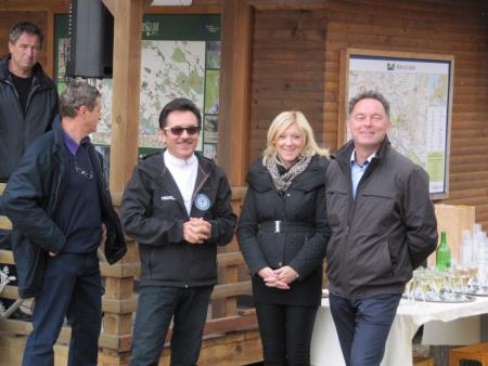 Sprejem gostov iz Velikih Lašč in dvig zastave v čast Šafarskemu v okviru vseslovenske akcije Moja dežela-lepa in gostoljubna 23